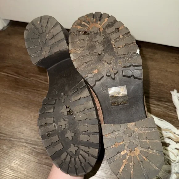 Brown Suede Ankle Boots with Shearling Lining - Picture 4 of 6